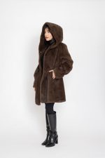Manteau en effet fourrure à capuche Lune Polaire marron – Image 3