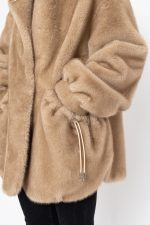 Manteau en effet fourrure à capuche Royal Mocha Beige – Image 2