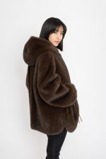 Manteau en effet fourrure à capuche Royal Mocha marron – Image 5